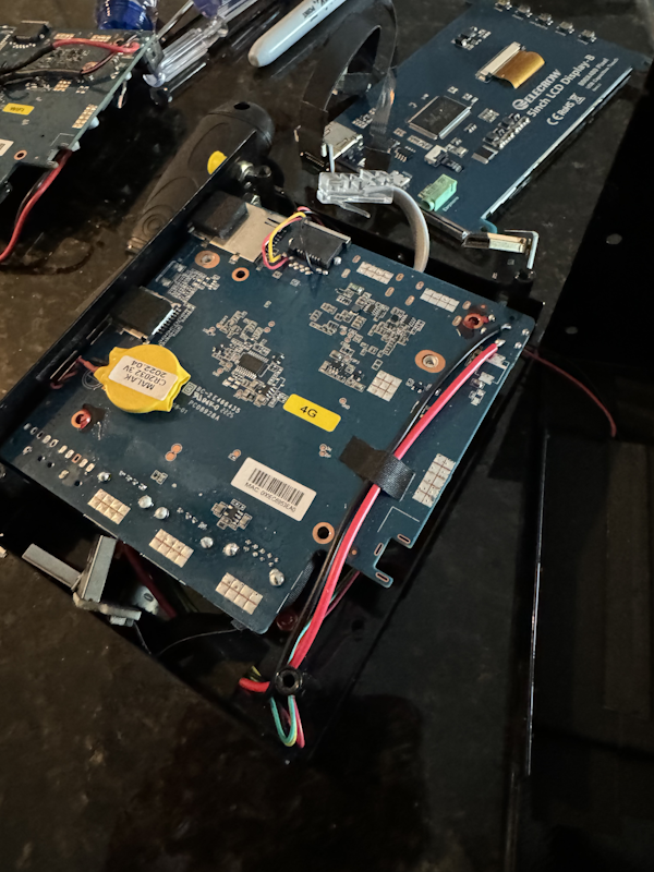 Device internals with edge compute and dedicated AI hardware